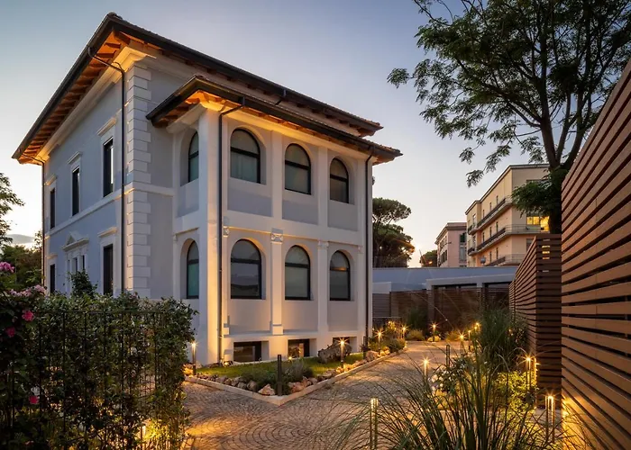 Livia Valeria Palace Aparthotel