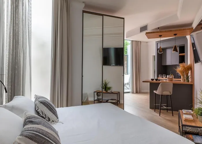 Livia Valeria Palace 4* Rome
