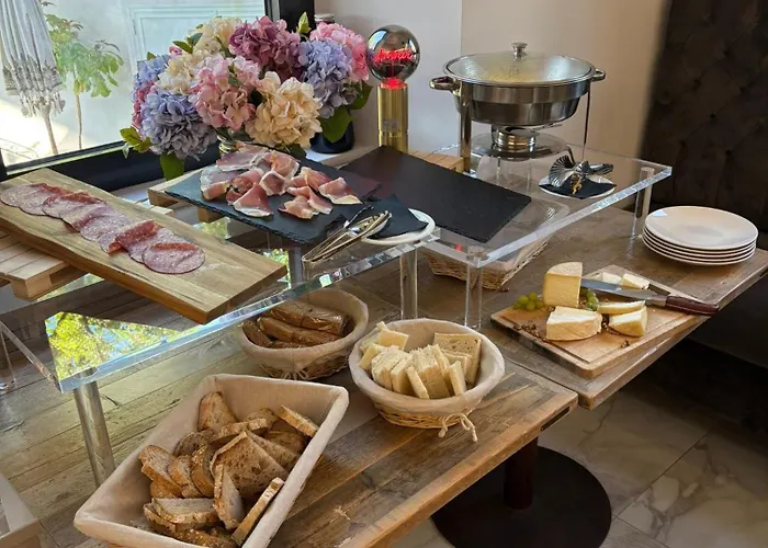 Livia Valeria Palace Aparthotel Rome