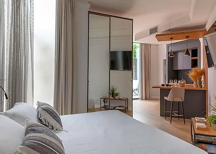Aparthotel Livia Valeria Palace Rome