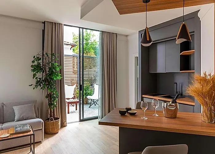 Livia Valeria Palace 4*